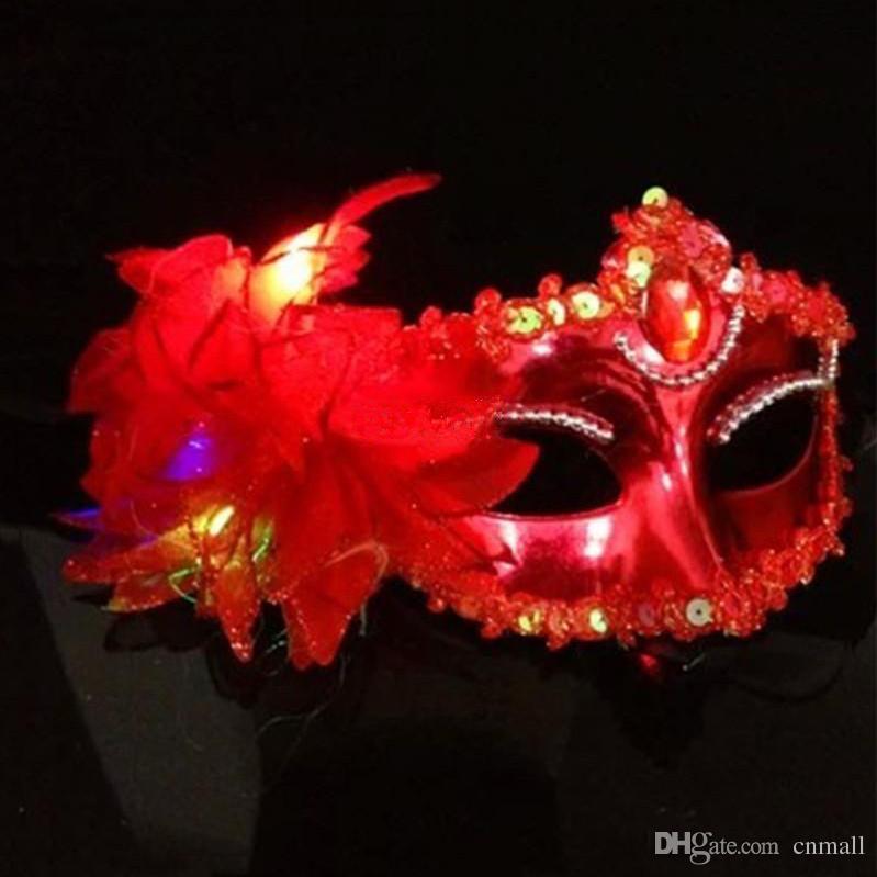 Italy New Style LED Masquerade Masks Venice Shiny Masks Flash Princess Mask Dancing Mask Party Mask Pointed Flower Luminous Masks Christmas