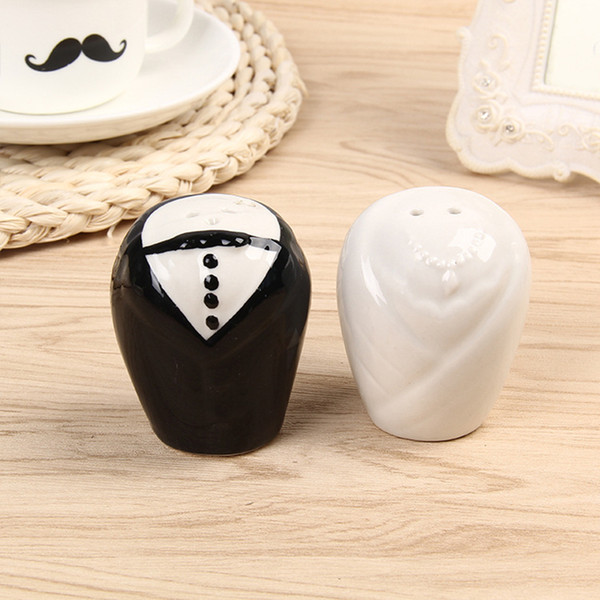 5pcs/lot new classic creative wedding favors party back gifts for guests bride and bridegroom seasoning bottle decorations